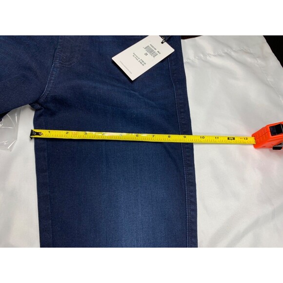 7 For All Mankind Kimmie Straight Jeans Women's 28 Blue Dark Wash NWT - Picture 6 of 12